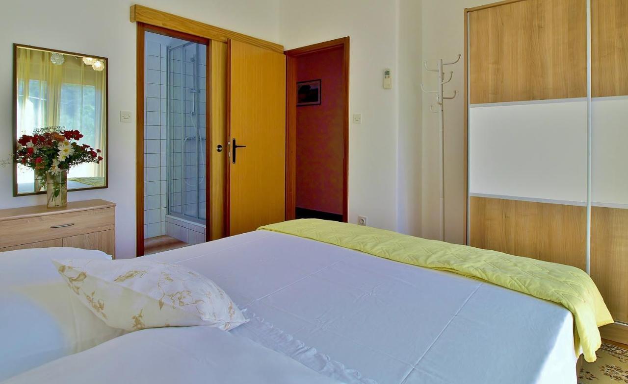 Jaska Anica Apartments Supetarska Draga Esterno foto