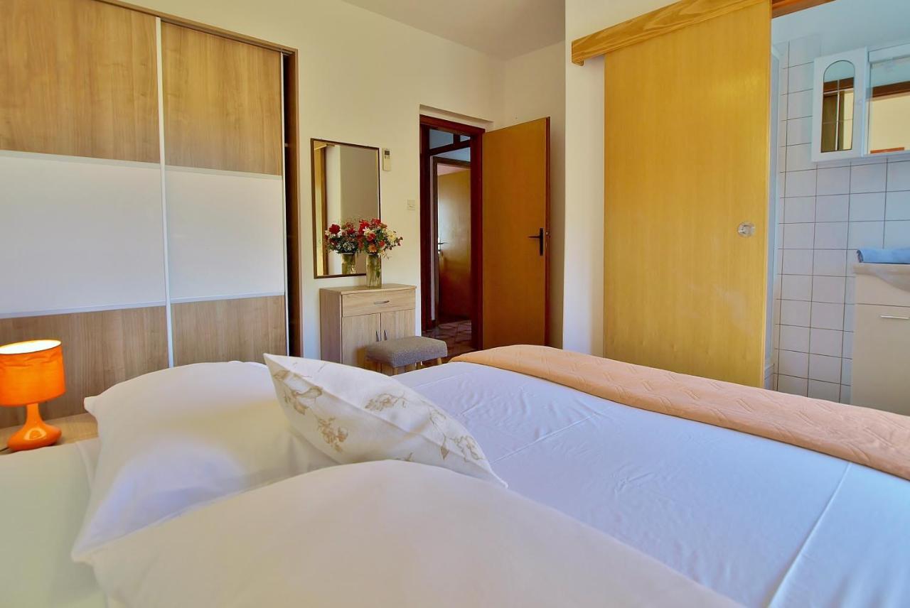 Jaska Anica Apartments Supetarska Draga Esterno foto