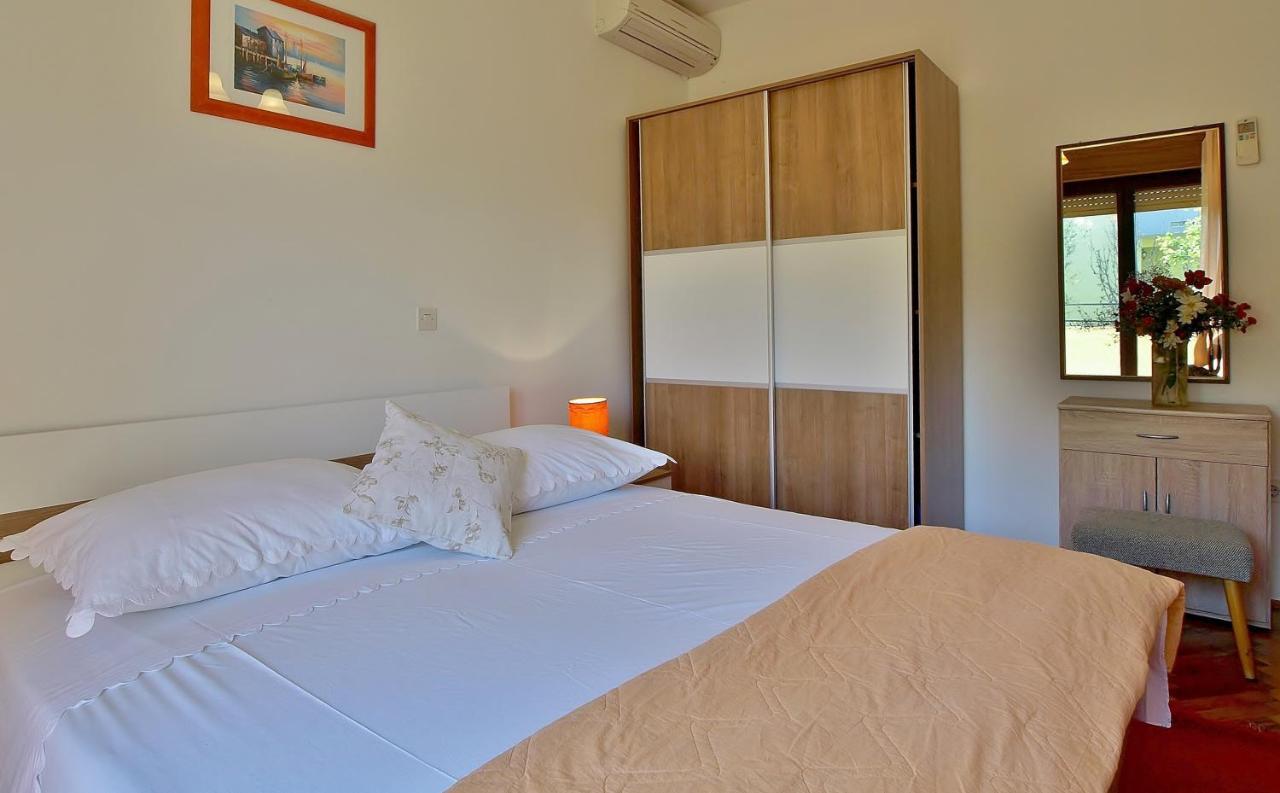 Jaska Anica Apartments Supetarska Draga Esterno foto