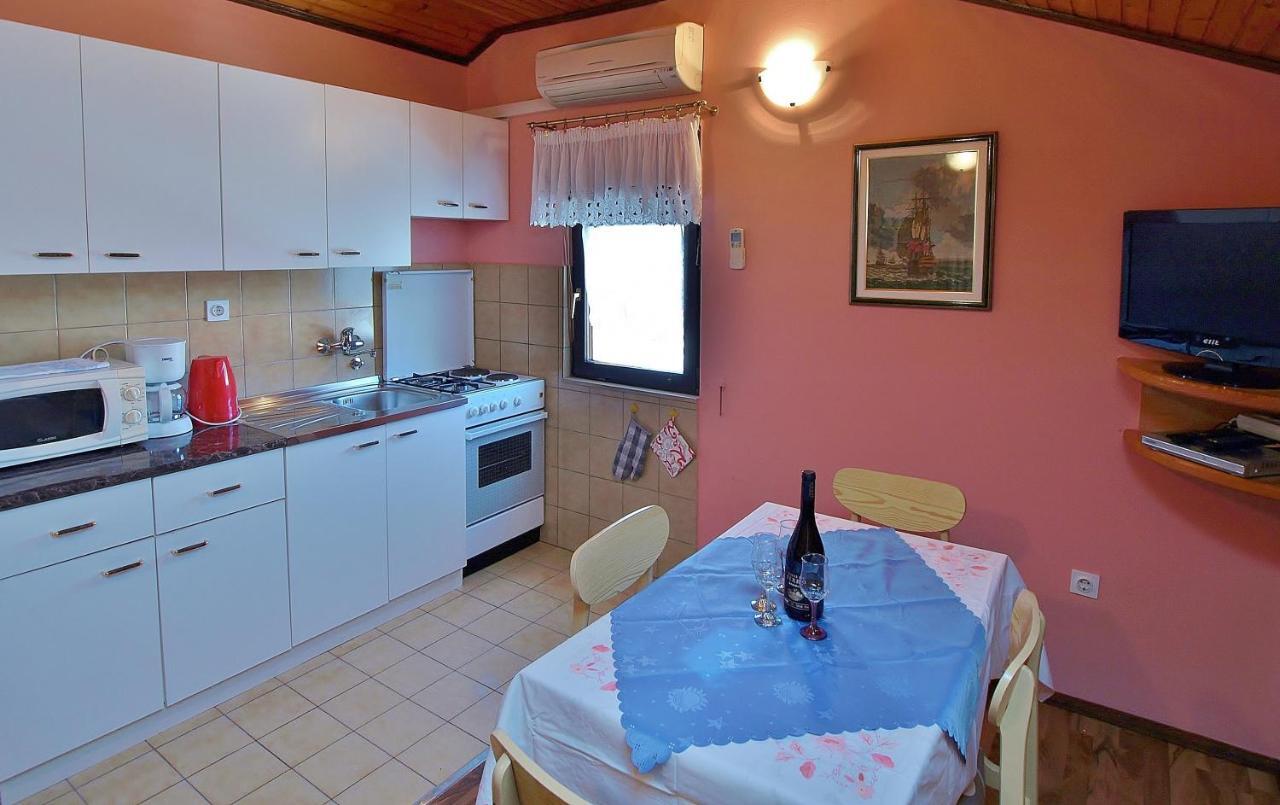 Jaska Anica Apartments Supetarska Draga Esterno foto