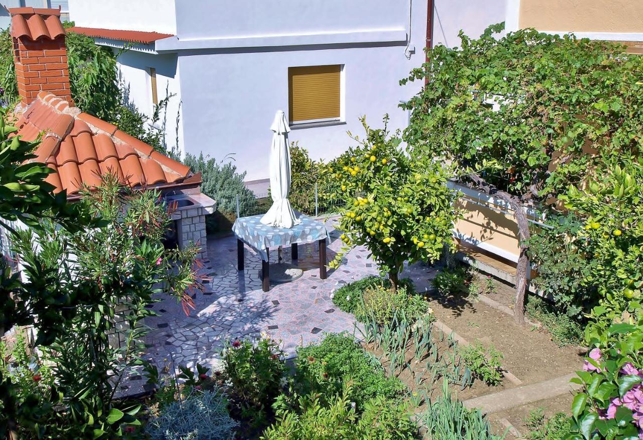Jaska Anica Apartments Supetarska Draga Esterno foto